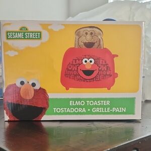 Sesame Street Elmo Toaster - Red
